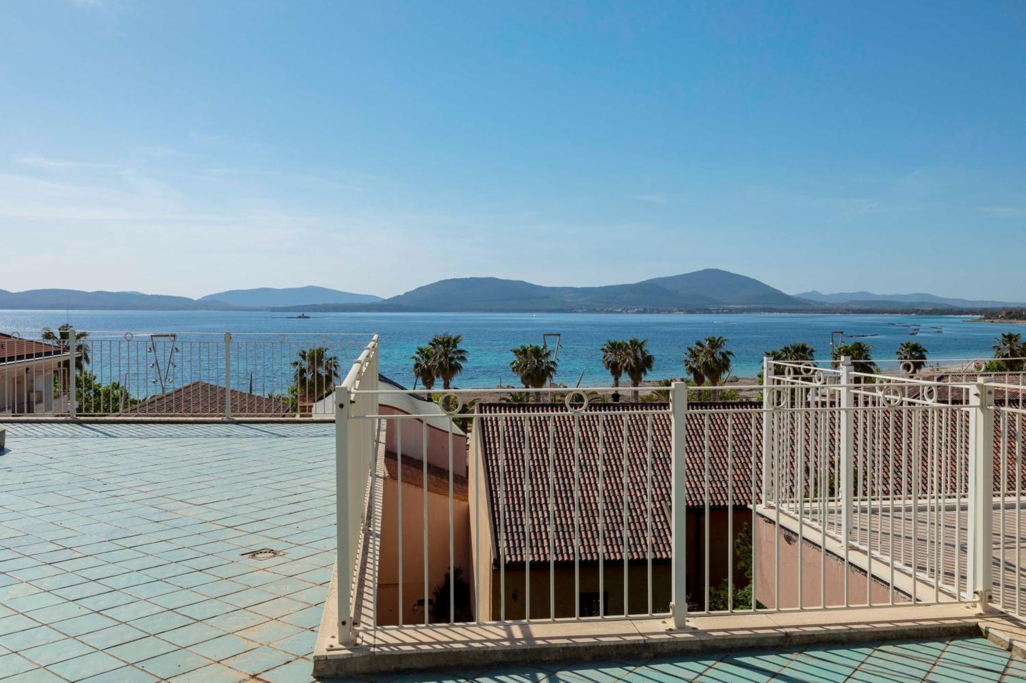 Lovealghero Stanze In Attico Vista Mare Exterior photo